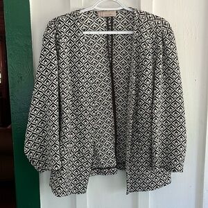 ROZ & ALI 3/4 SLEEVE LIGHT WEIGHT BLAZER. SIZE L